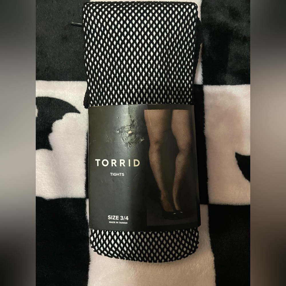 Torrid Plus Size 5/6 (28/30) Black Fishnet Tights size 3/4 New